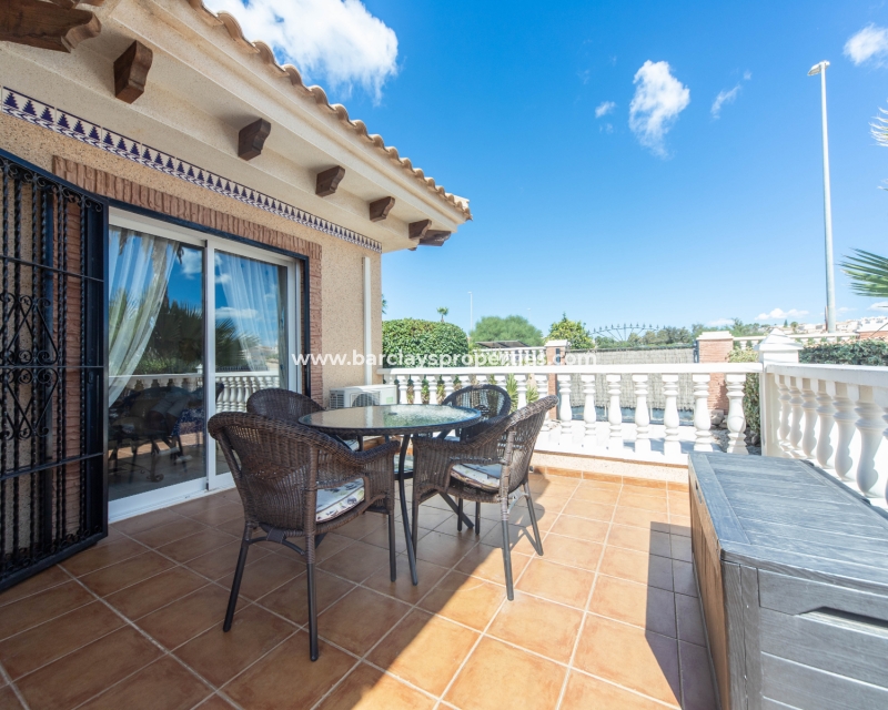 Wederverkoop - Vrijstaande Villa - Urb. La Marina