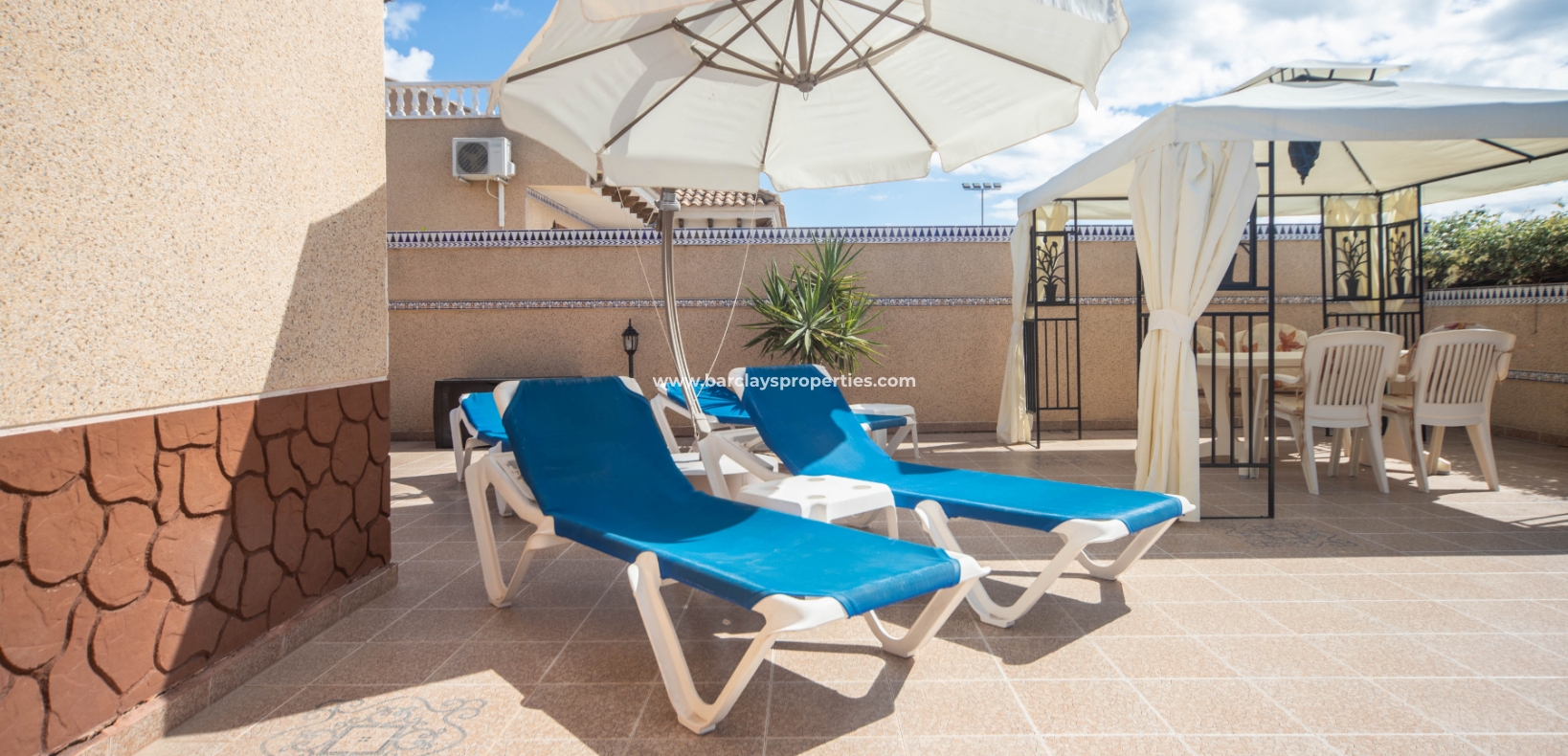 Wederverkoop - Vrijstaande Villa - Urb. La Marina