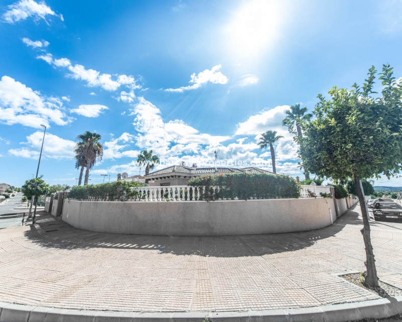 Wederverkoop - Vrijstaande Villa - Urb. La Marina