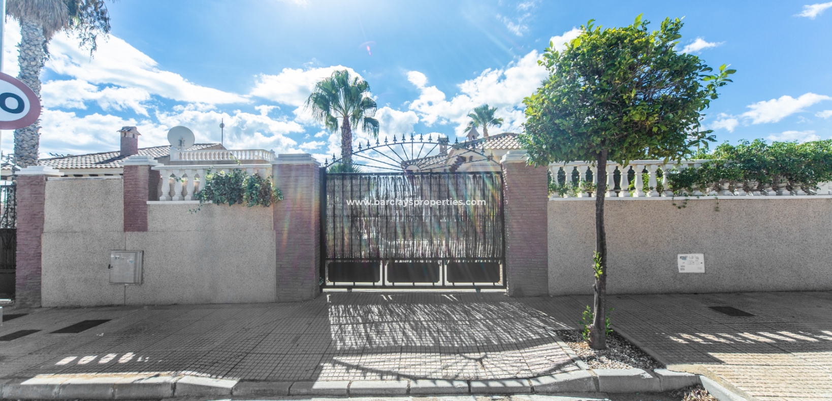 Wederverkoop - Vrijstaande Villa - Urb. La Marina