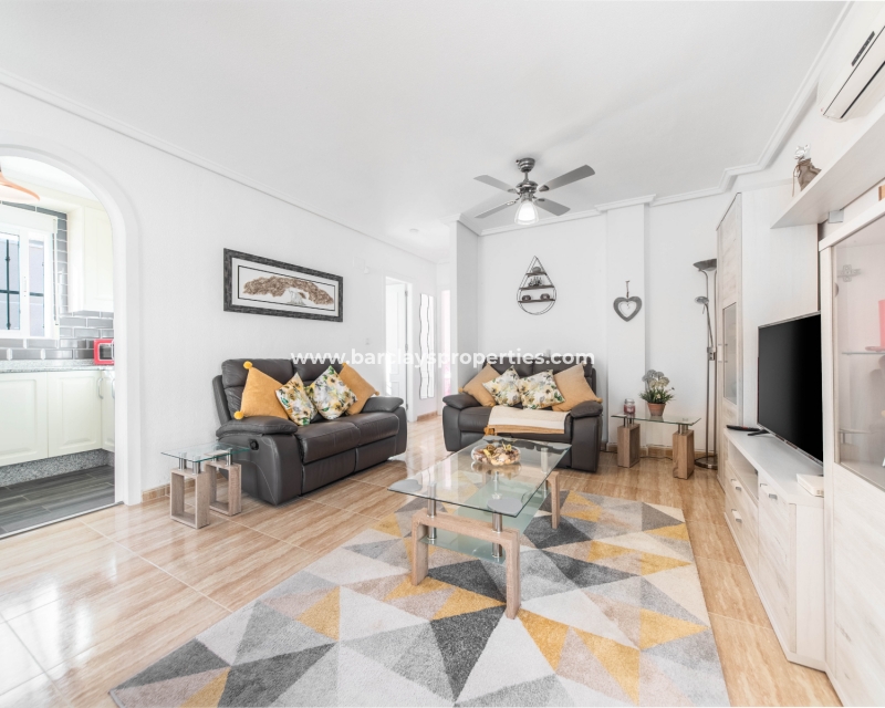 Wederverkoop - Vrijstaande Villa - Urb. La Marina