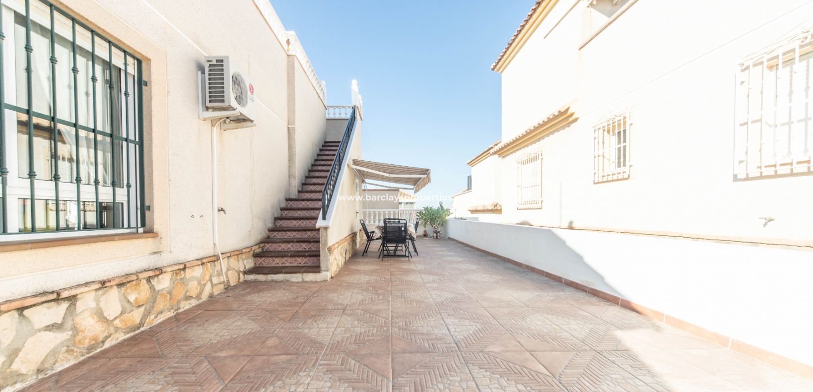 Wederverkoop - Vrijstaande Villa - Urb. La Marina