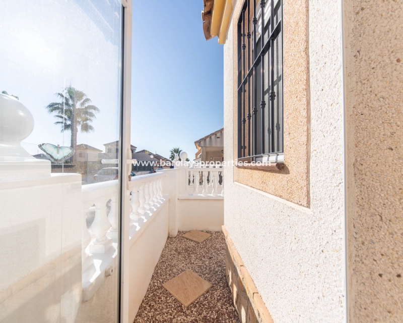 Wederverkoop - Vrijstaande Villa - Urb. La Marina