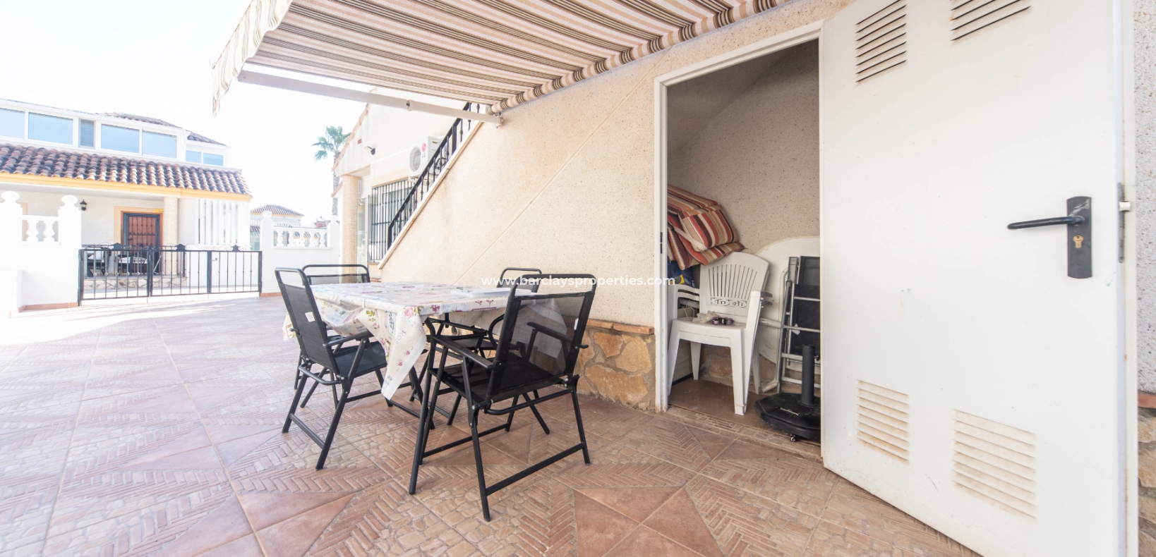 Wederverkoop - Vrijstaande Villa - Urb. La Marina