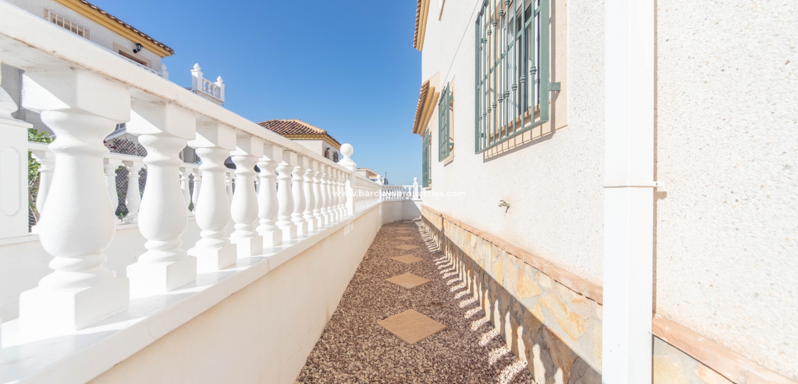 Wederverkoop - Vrijstaande Villa - Urb. La Marina