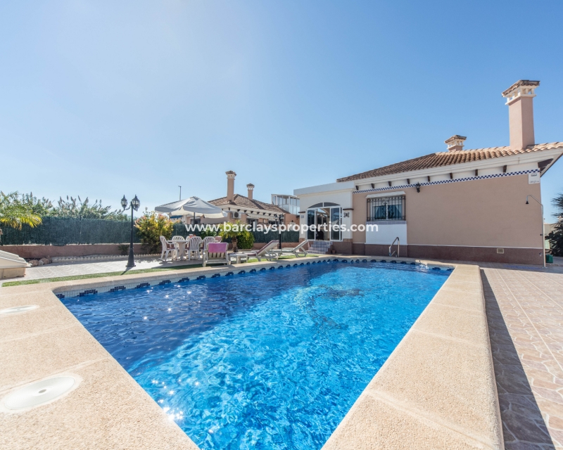 Wederverkoop - Vrijstaande Villa - Urb. La Marina