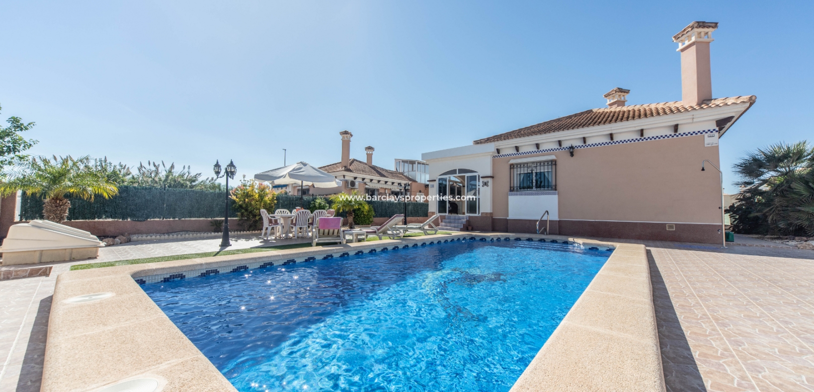 Wederverkoop - Vrijstaande Villa - Urb. La Marina