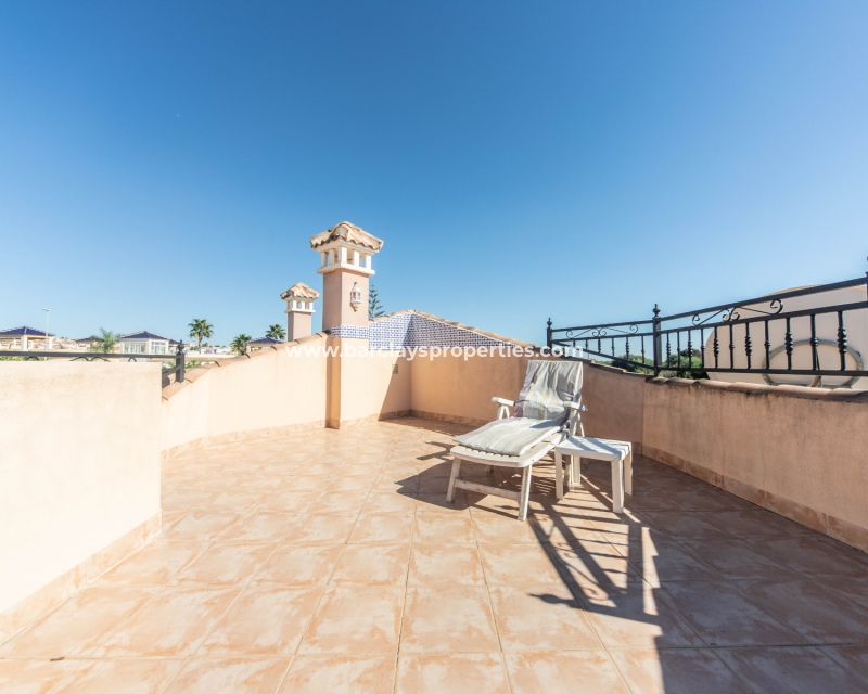 Wederverkoop - Vrijstaande Villa - Urb. La Marina