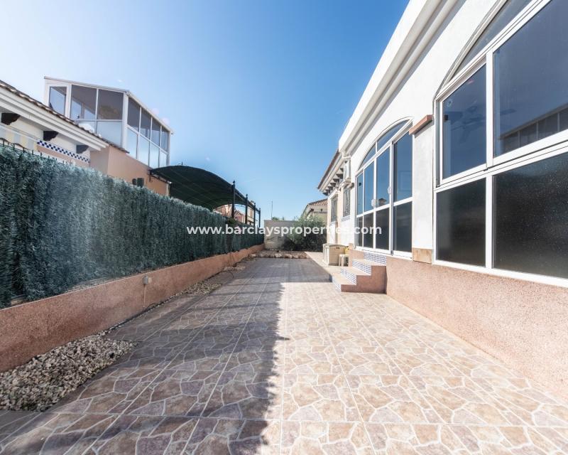 Wederverkoop - Vrijstaande Villa - Urb. La Marina