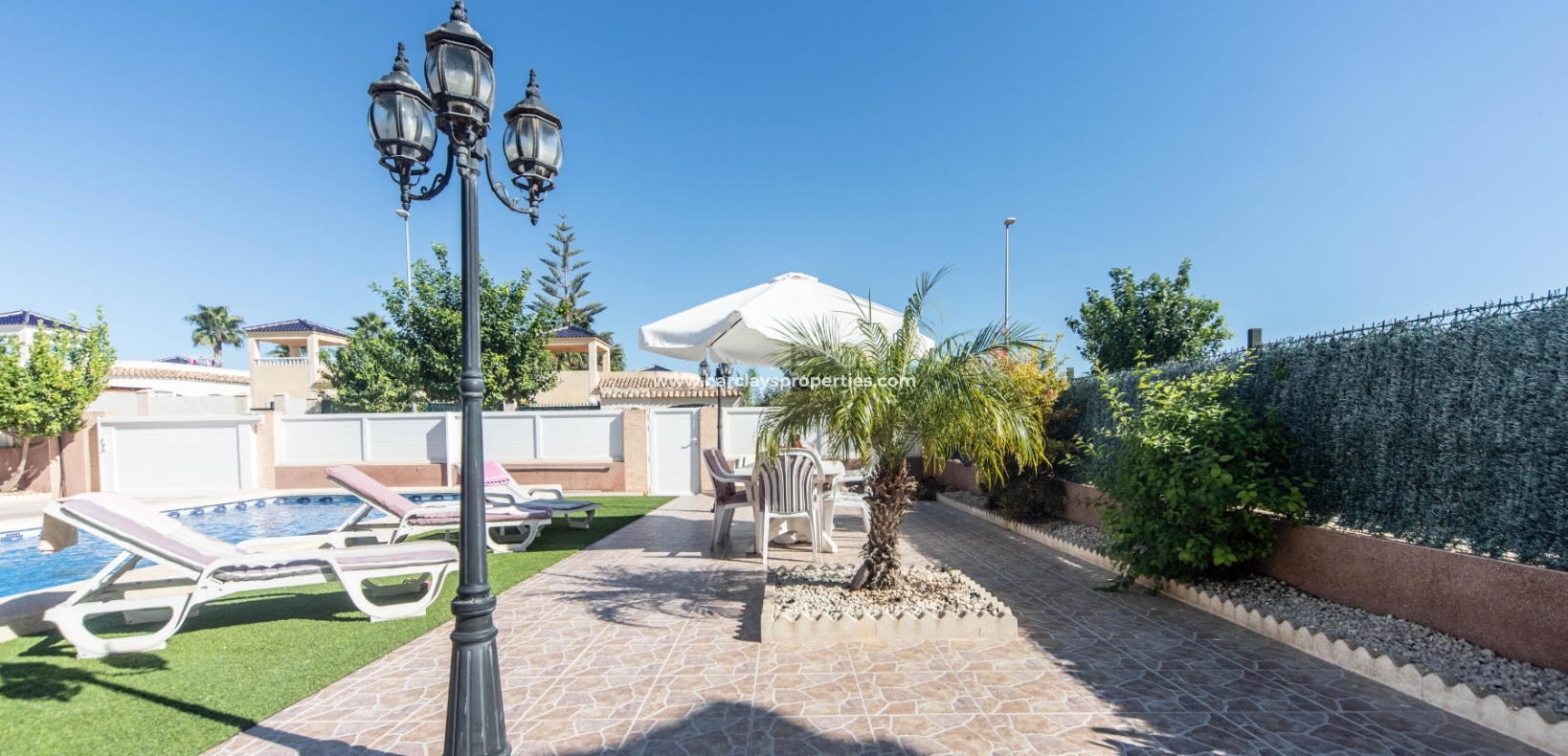 Wederverkoop - Vrijstaande Villa - Urb. La Marina