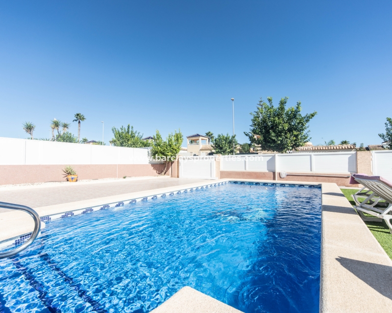 Wederverkoop - Vrijstaande Villa - Urb. La Marina