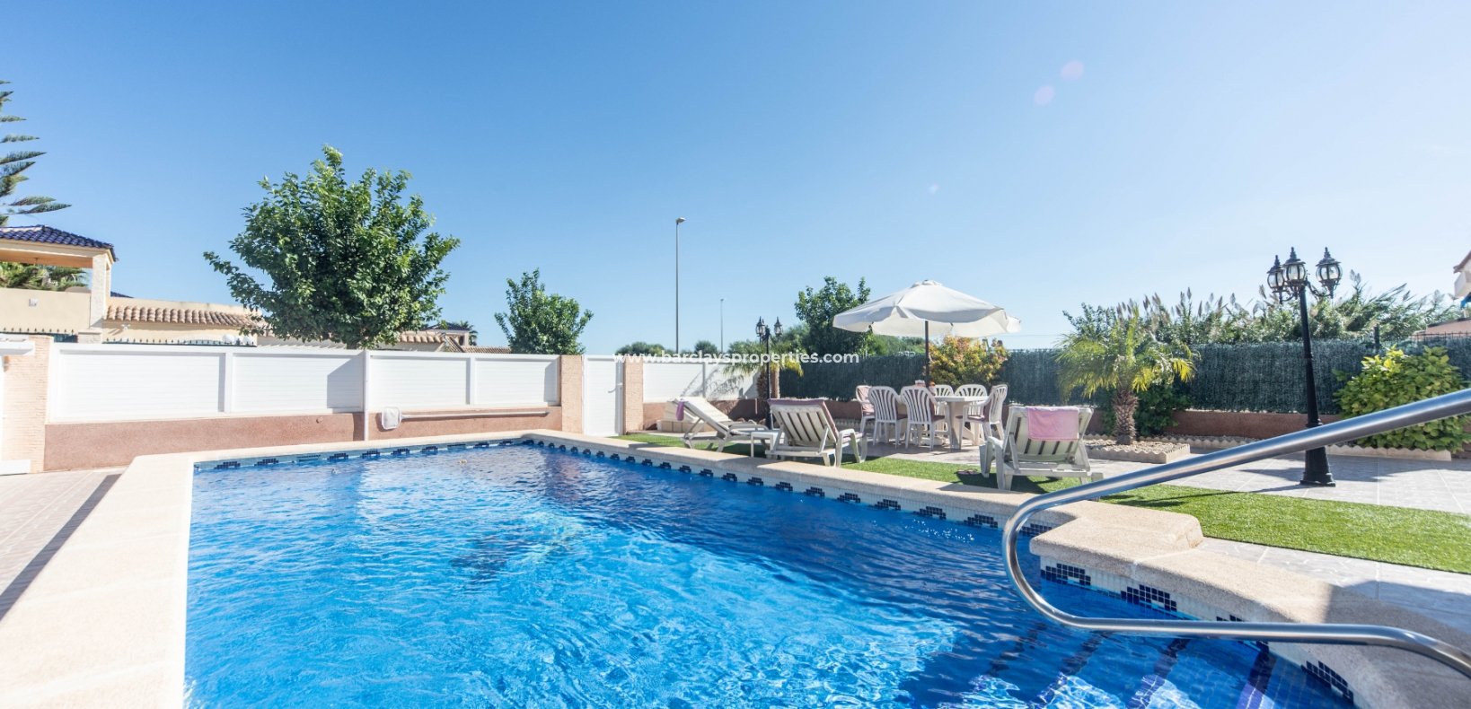 Wederverkoop - Vrijstaande Villa - Urb. La Marina