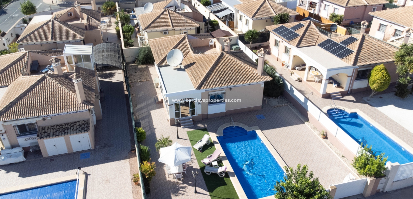 Wederverkoop - Vrijstaande Villa - Urb. La Marina