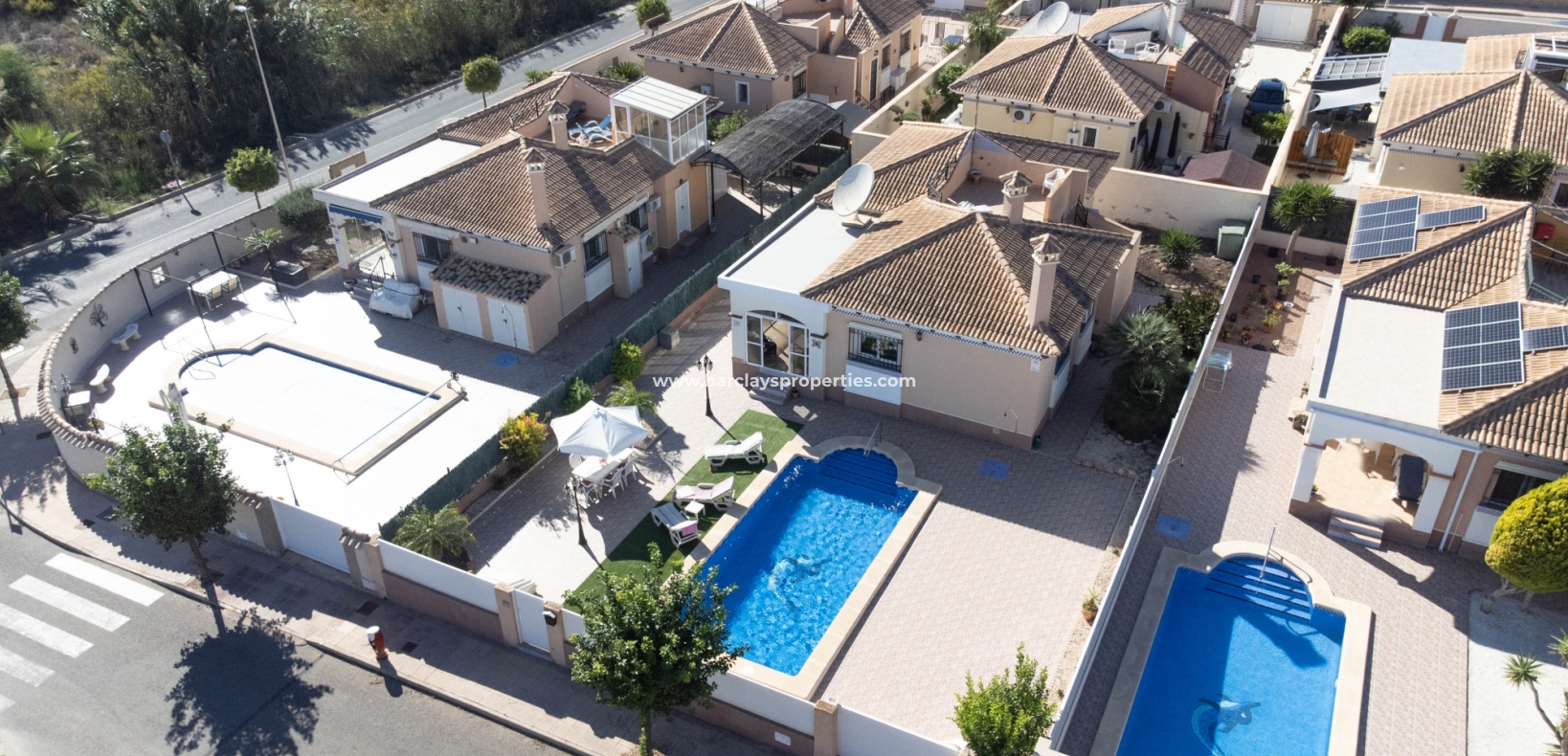 Wederverkoop - Vrijstaande Villa - Urb. La Marina