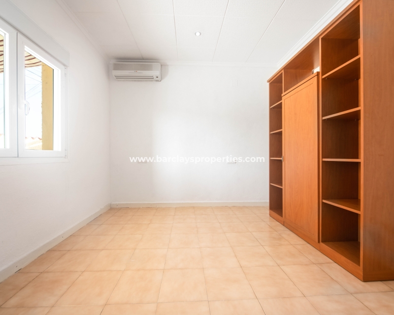 Wederverkoop - Vrijstaande Villa - Urb. La Marina