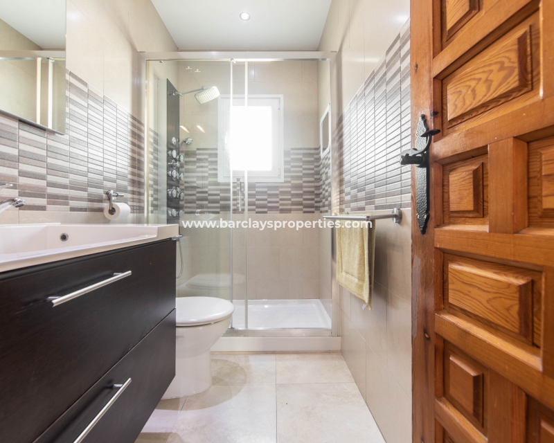 Wederverkoop - Vrijstaande Villa - Urb. La Marina