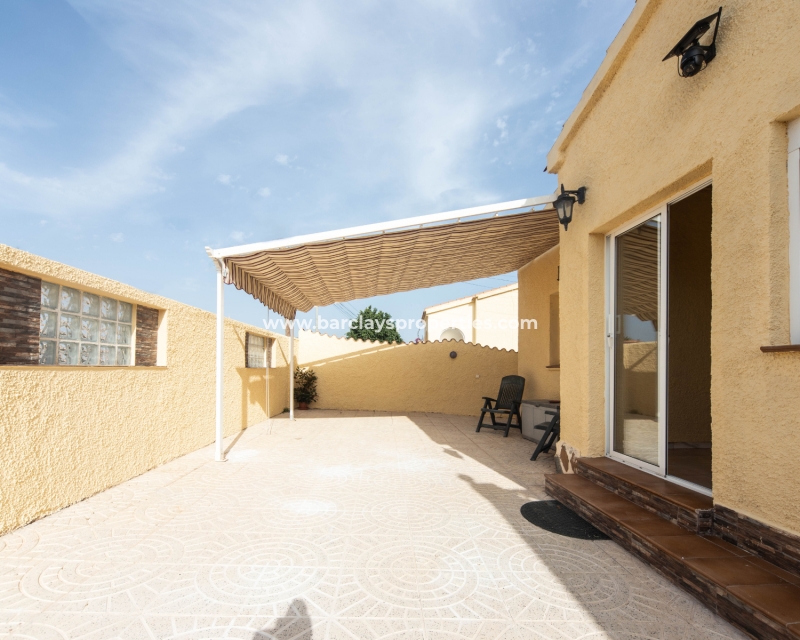 Wederverkoop - Vrijstaande Villa - Urb. La Marina