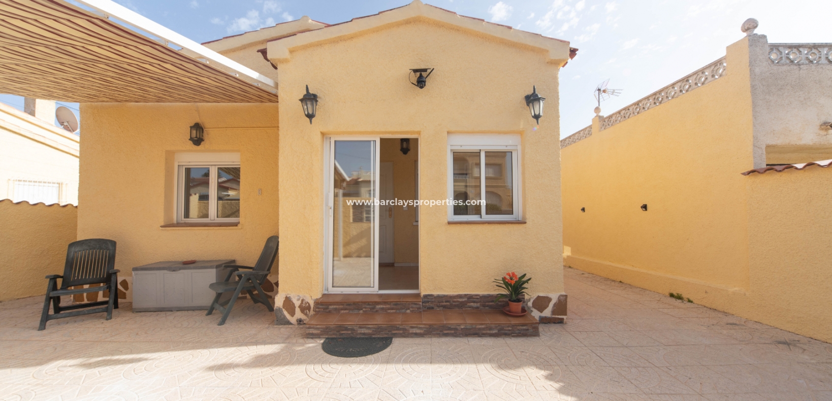 Wederverkoop - Vrijstaande Villa - Urb. La Marina