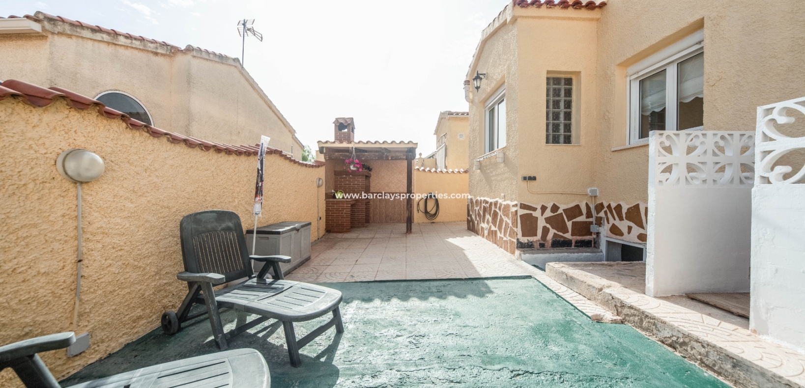 Wederverkoop - Vrijstaande Villa - Urb. La Marina