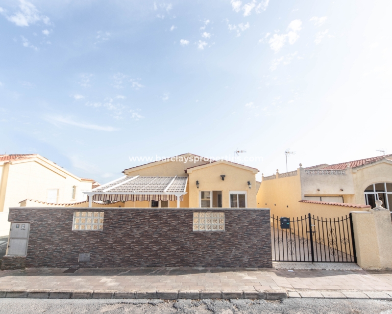 Wederverkoop - Vrijstaande Villa - Urb. La Marina