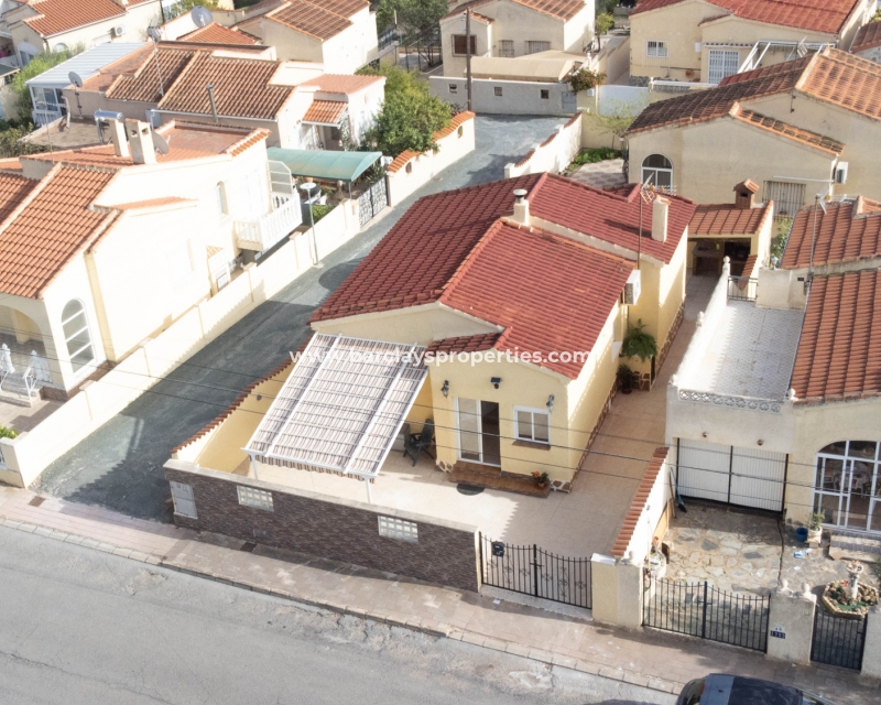 Wederverkoop - Vrijstaande Villa - Urb. La Marina