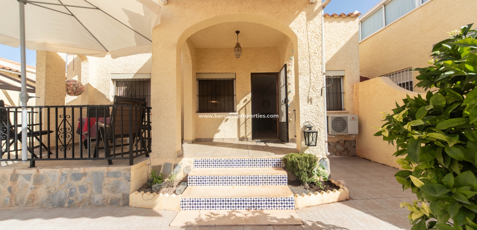 Wederverkoop - Vrijstaande Villa - Urb. La Marina