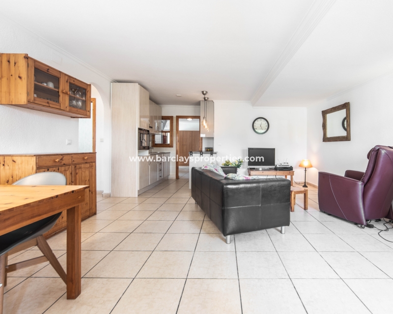 Wederverkoop - Vrijstaande Villa - Urb. La Marina