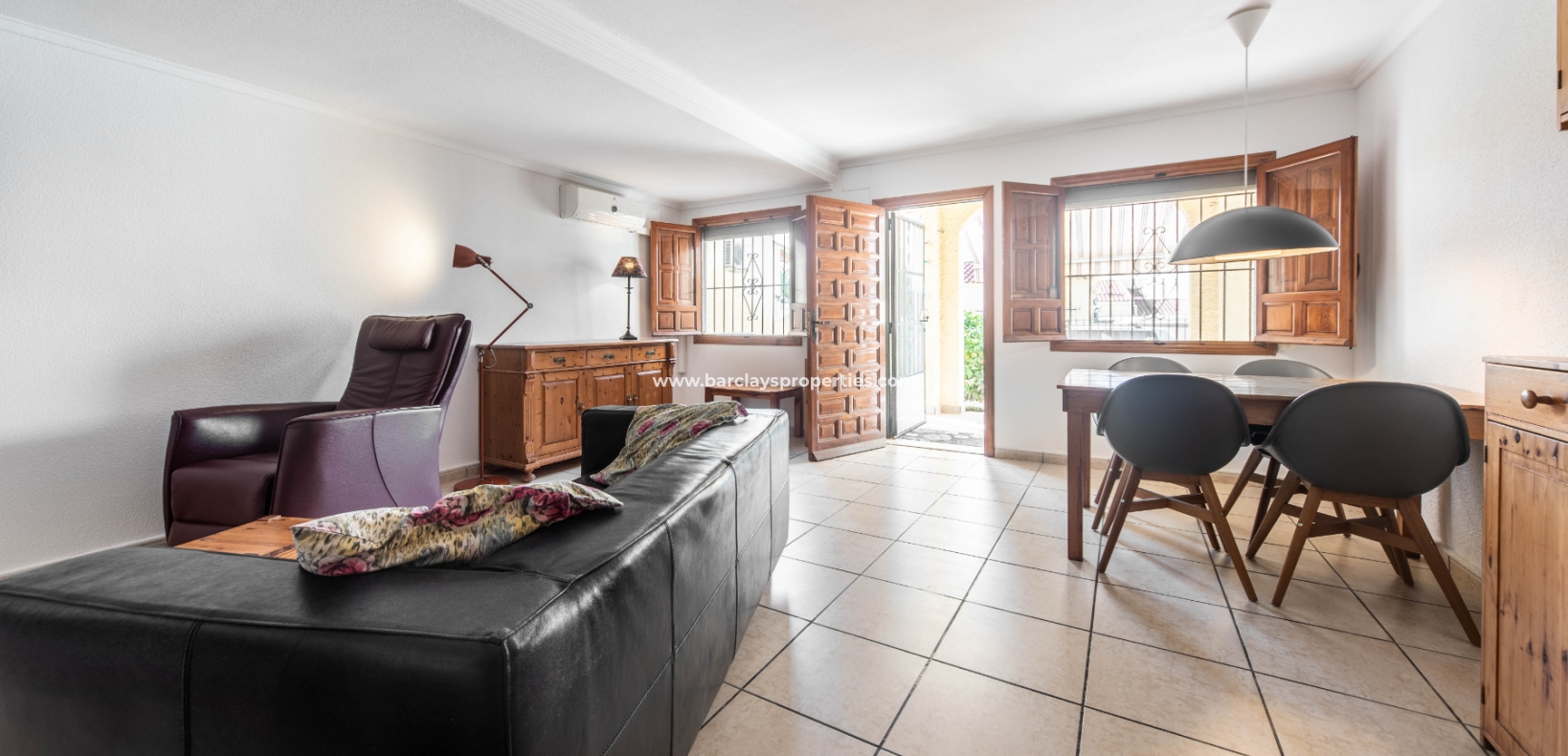 Wederverkoop - Vrijstaande Villa - Urb. La Marina