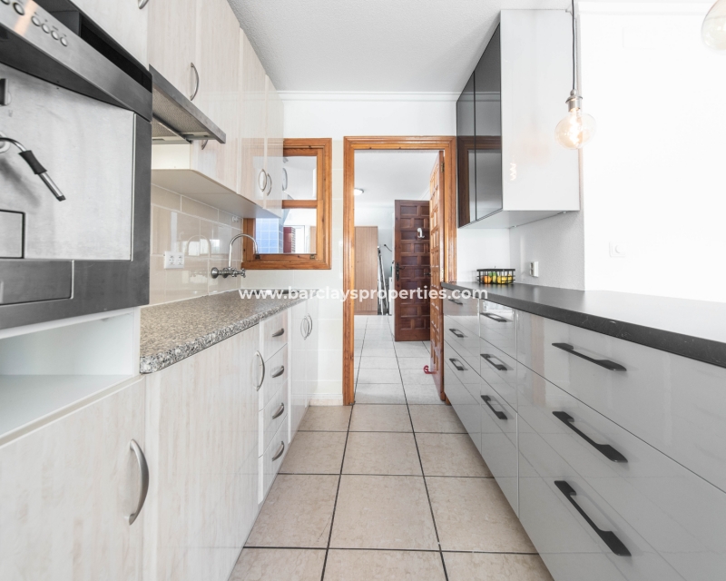 Wederverkoop - Vrijstaande Villa - Urb. La Marina