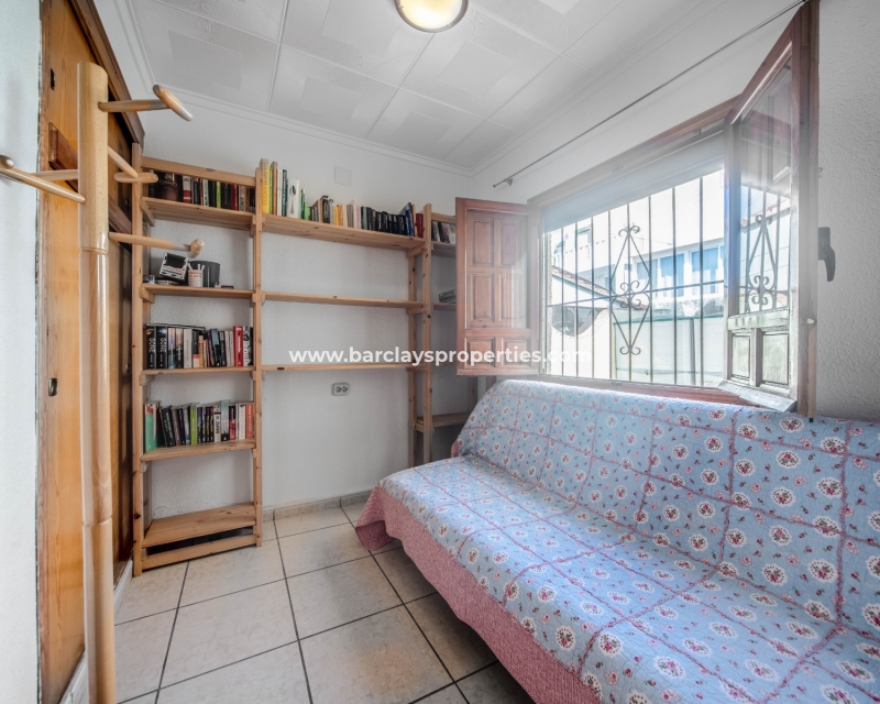 Wederverkoop - Vrijstaande Villa - Urb. La Marina