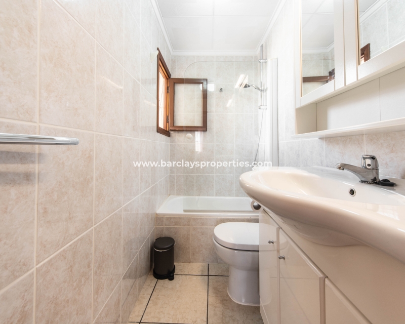 Wederverkoop - Vrijstaande Villa - Urb. La Marina