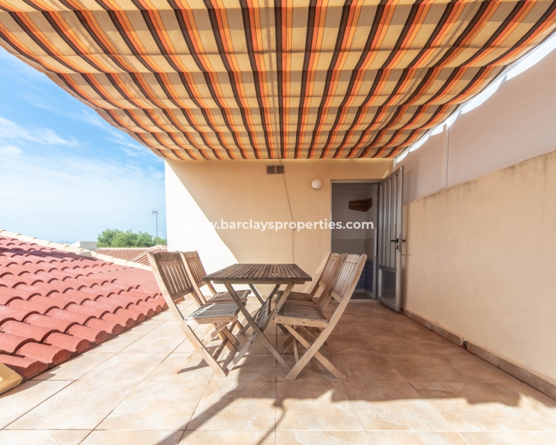 Wederverkoop - Vrijstaande Villa - Urb. La Marina