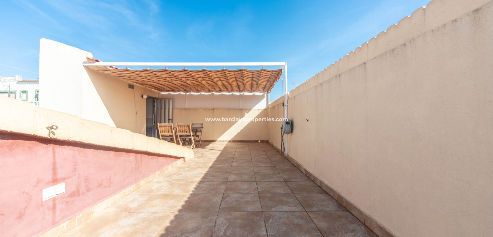 Wederverkoop - Vrijstaande Villa - Urb. La Marina