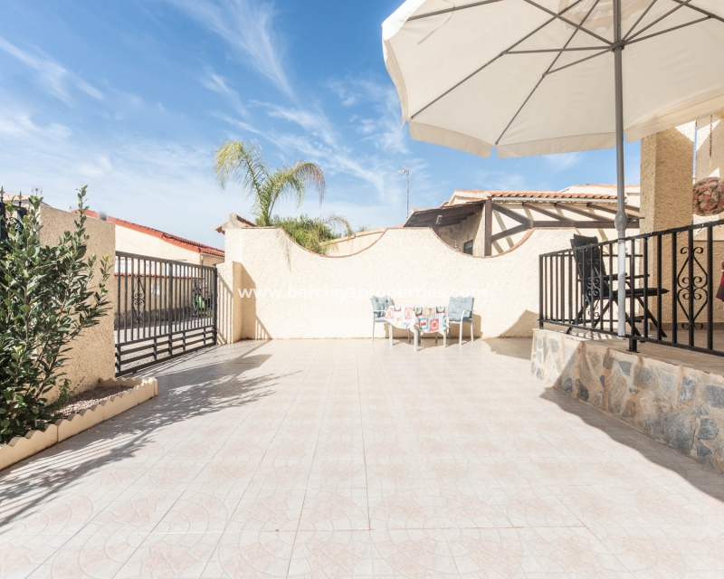 Wederverkoop - Vrijstaande Villa - Urb. La Marina