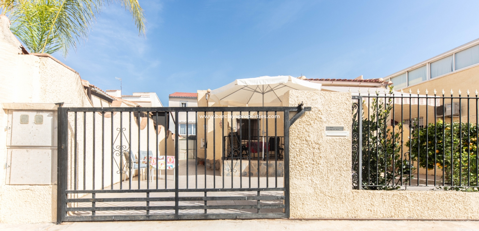 Wederverkoop - Vrijstaande Villa - Urb. La Marina