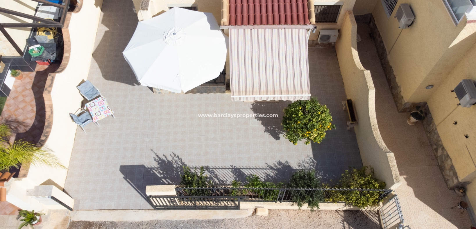 Wederverkoop - Vrijstaande Villa - Urb. La Marina