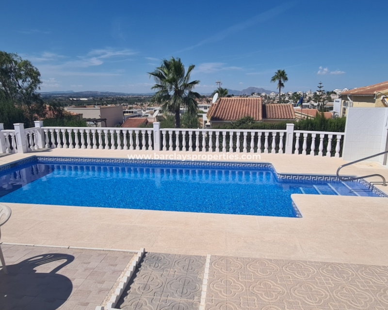 Wederverkoop - Vrijstaande Villa - Urb. La Marina