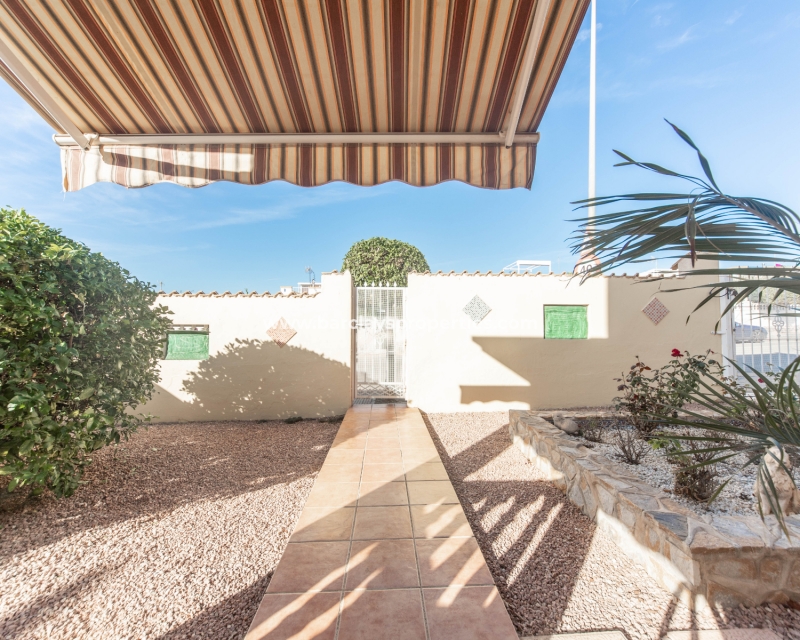 Wederverkoop - Vrijstaande Villa - Urb. La Marina