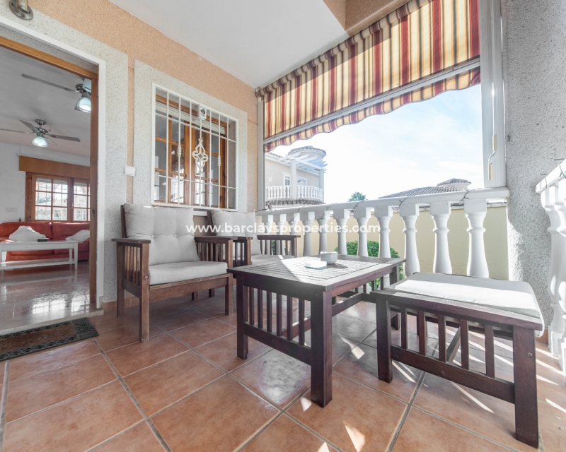 Wederverkoop - Vrijstaande Villa - Urb. La Marina