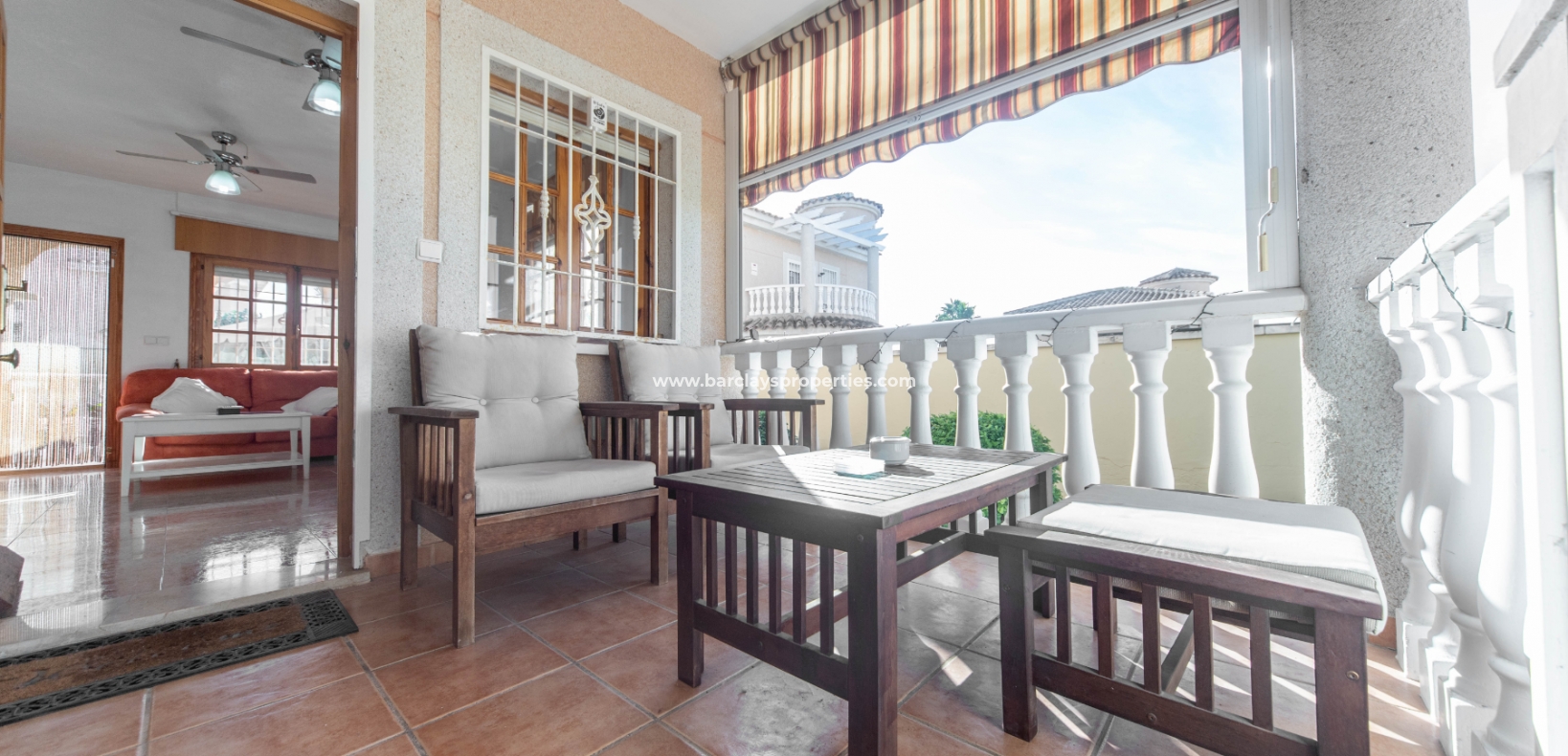 Wederverkoop - Vrijstaande Villa - Urb. La Marina