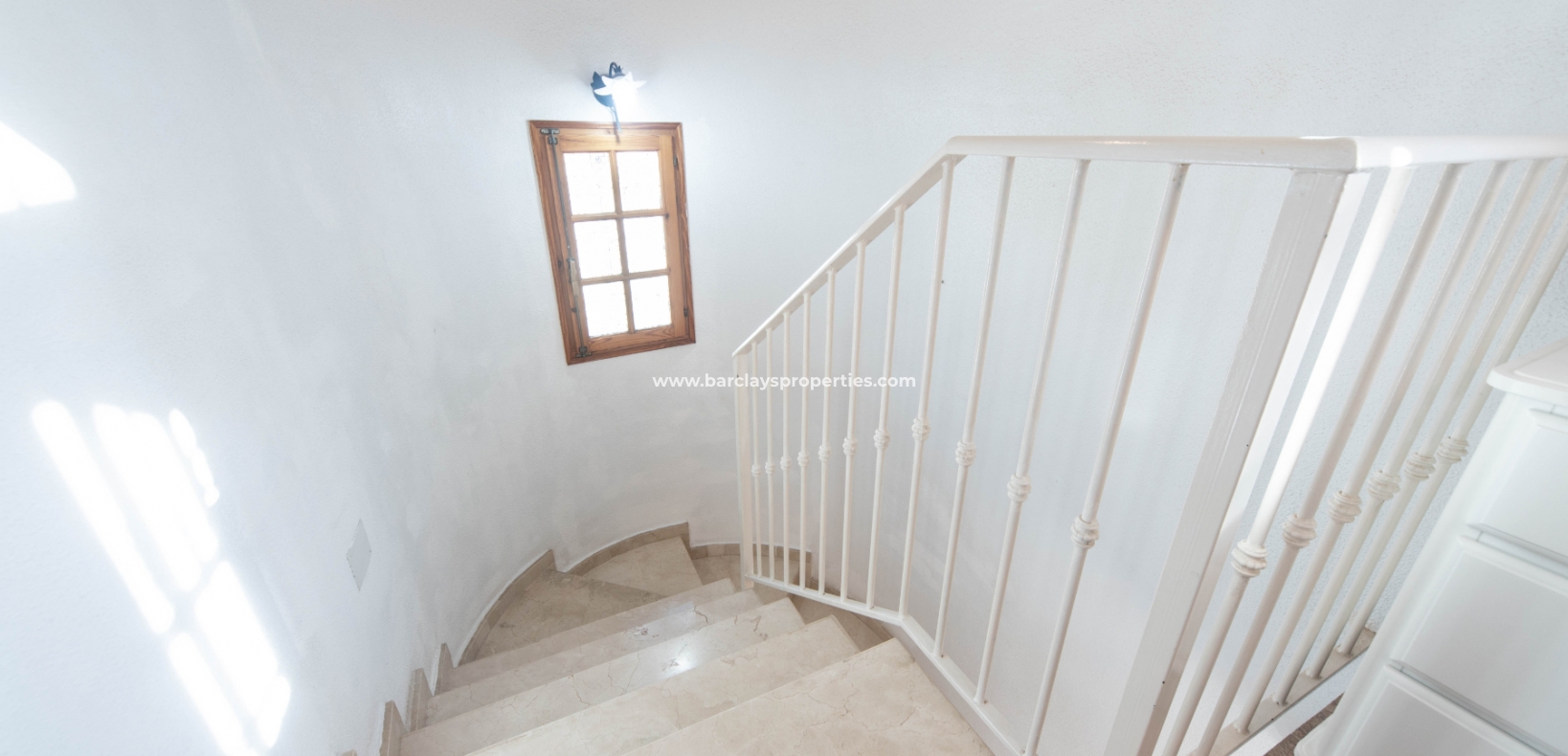 Wederverkoop - Vrijstaande Villa - Urb. La Marina