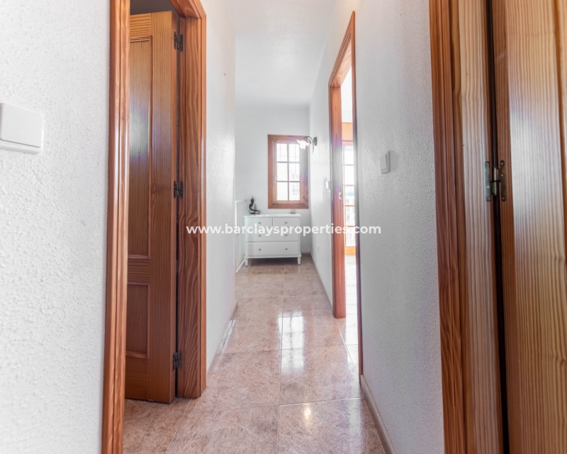 Wederverkoop - Vrijstaande Villa - Urb. La Marina