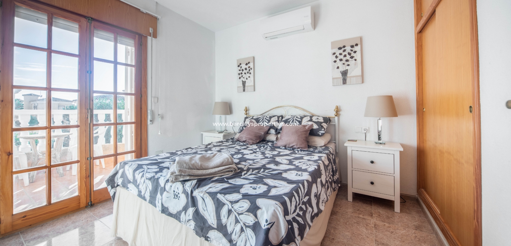 Wederverkoop - Vrijstaande Villa - Urb. La Marina