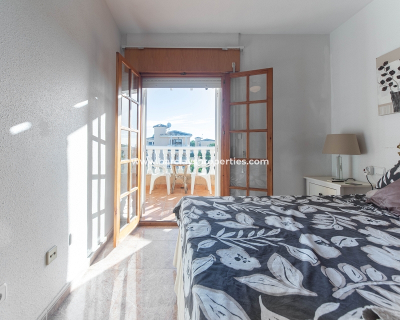 Wederverkoop - Vrijstaande Villa - Urb. La Marina