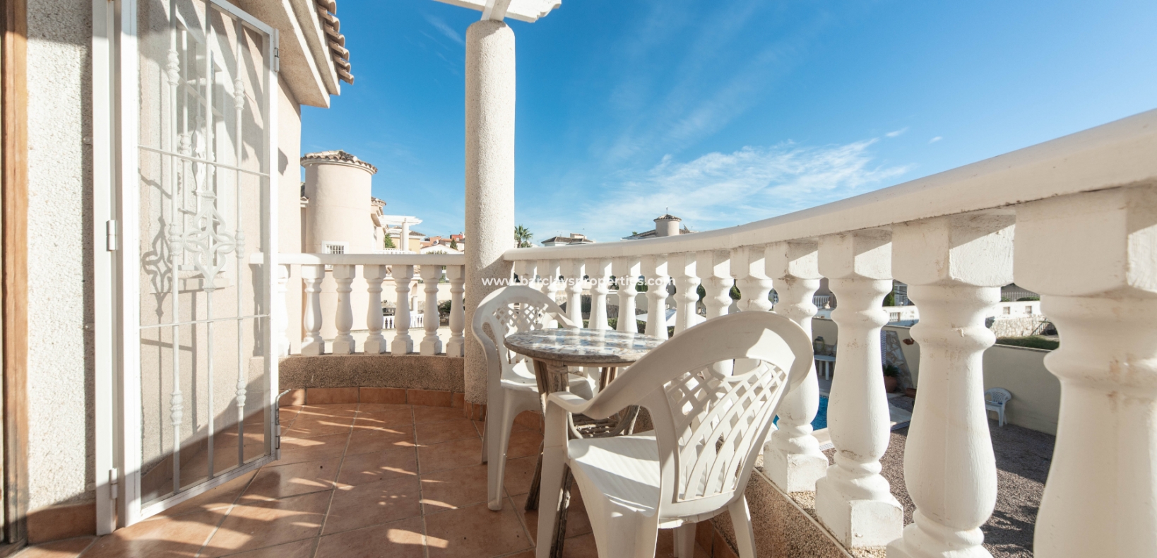 Wederverkoop - Vrijstaande Villa - Urb. La Marina