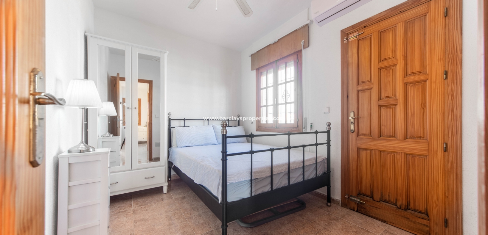 Wederverkoop - Vrijstaande Villa - Urb. La Marina