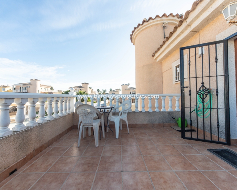 Wederverkoop - Vrijstaande Villa - Urb. La Marina