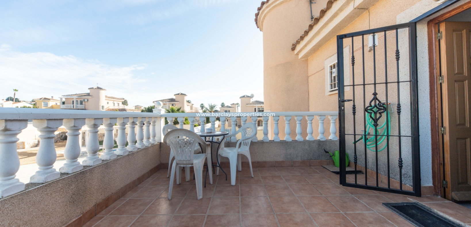 Wederverkoop - Vrijstaande Villa - Urb. La Marina