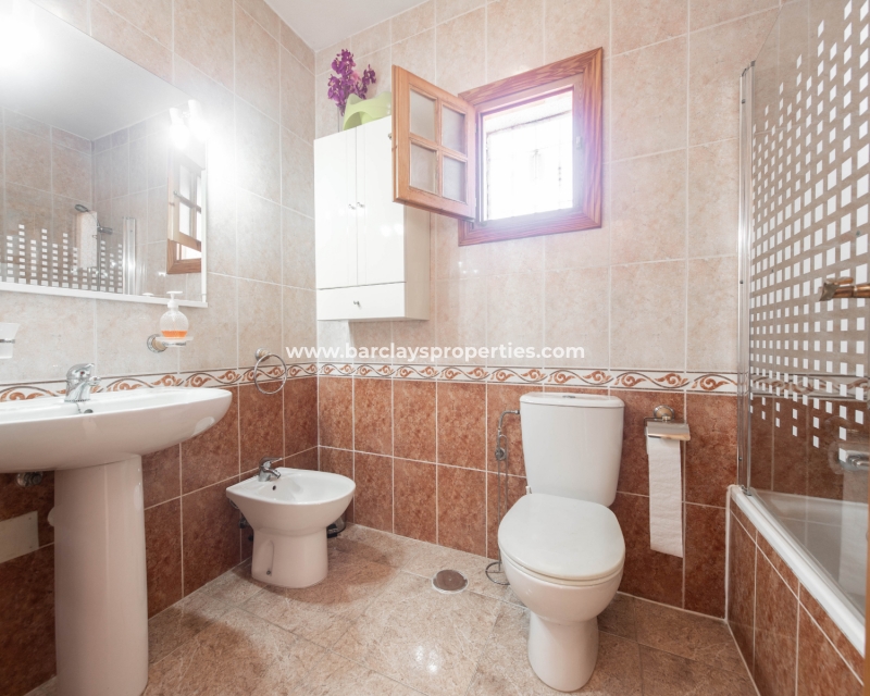 Wederverkoop - Vrijstaande Villa - Urb. La Marina