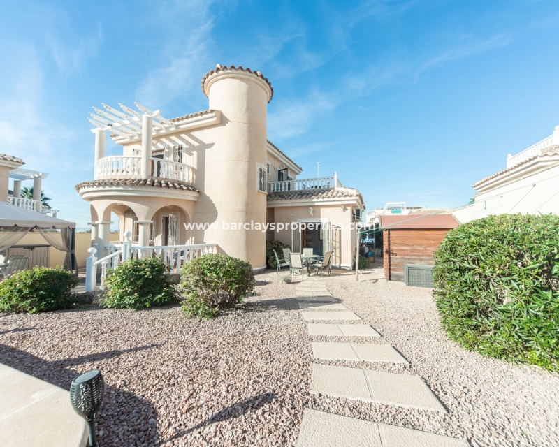 Wederverkoop - Vrijstaande Villa - Urb. La Marina